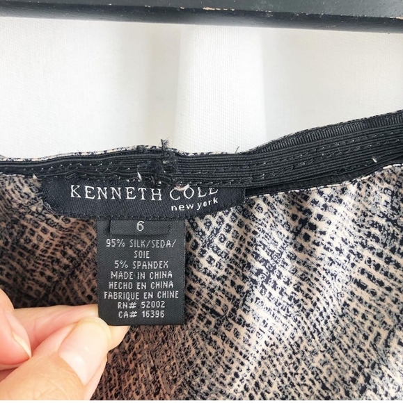 Kenneth Cole silk skirt with elasticized waist
.
. - Picture 3 of 4
